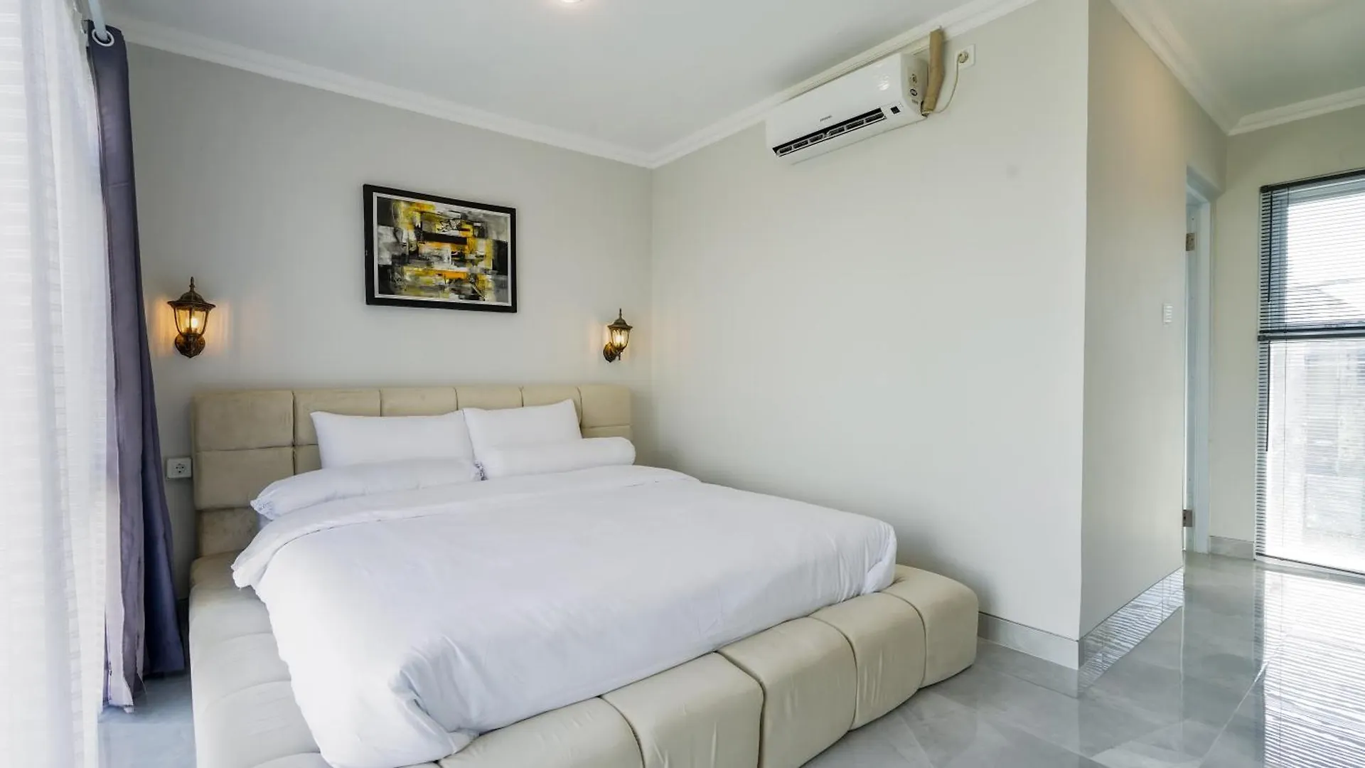 Rumah Jimbaran Kuta 3 Bedroom 9 Pax Sukabali 1 Holiday home
